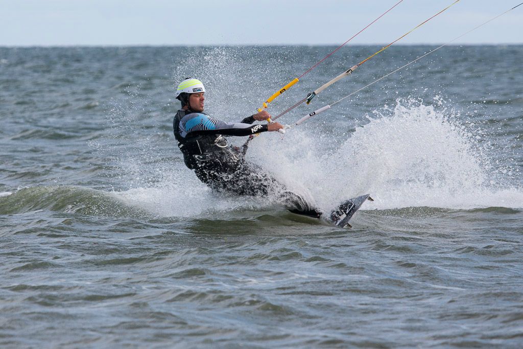 Kitesurfer