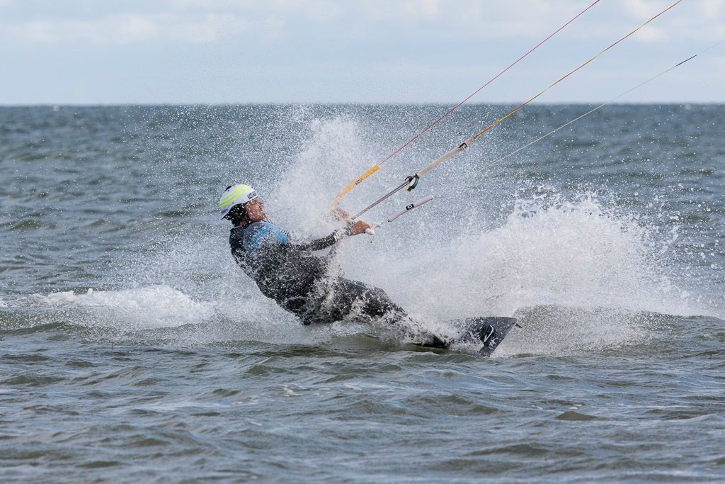 Kitesurfer