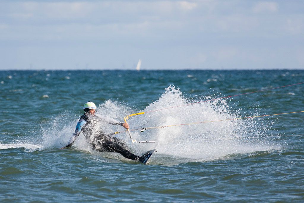 Kitesurfer