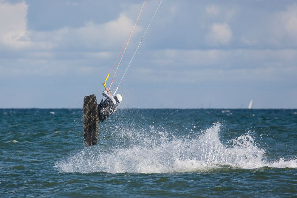 Kitesurfer